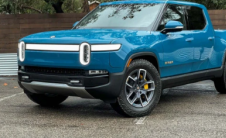 Rivian R1T不再配备Max电池和四电机动力总成