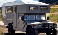 WOLF RIGS HUMMER CAMPER在拥挤的冒险露营车市场中是强大而有能力的进入者