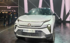 2023年汽车博览会Tata Harrier EV亮相