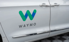 Waymo放弃克莱斯勒混合动力车改用全电动Robotaxis