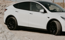 特斯拉准备出口Model Y