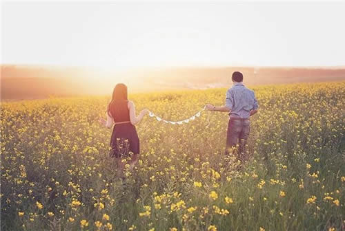 婚姻生活如何才能自然幸福美满？附幸福美满的图片分享