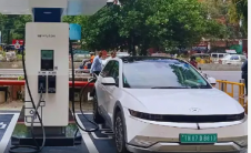 现代汽车安装首个快速充电站