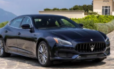 玛莎拉蒂交付最后一款Quattroporte